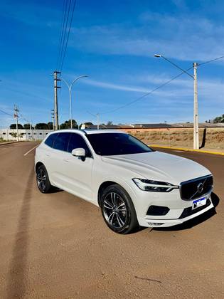 VOLVO XC60 2.0 T5 GASOLINA MOMENTUM AWD GEARTRONIC